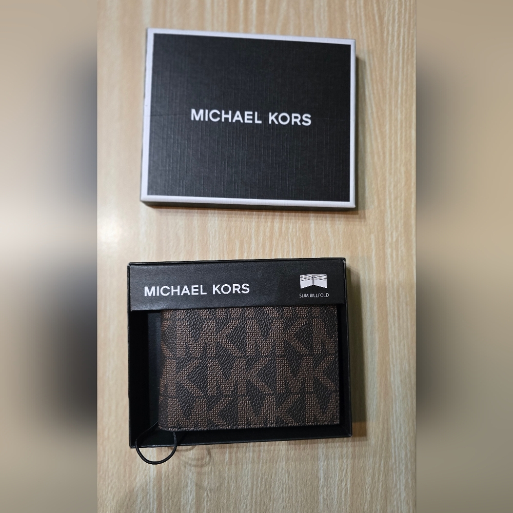 NWT Michael Kors Jet Set Men’s Slim Billfold Wallet Logo MK color Brown - Picture 1 of 5